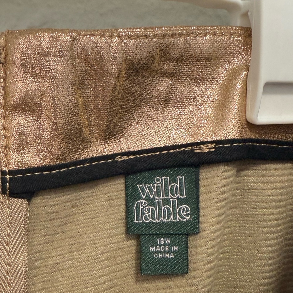 Wild Fable Shimmering Rose Gold Plus Size Mini Skirt Size 16W - Picture 3 of 3